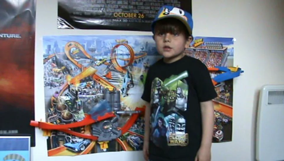 Hot wheels wall tracks mid air madness clearance