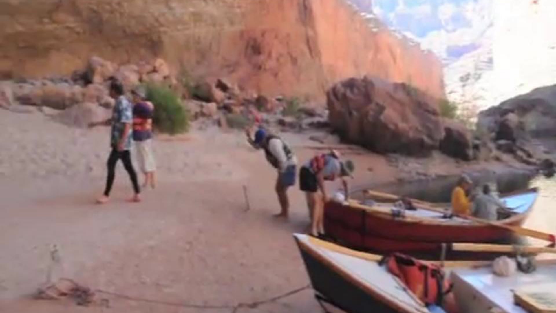 Tying up our dories at Redwall Cavern, Grand Canyon river trip mile 33