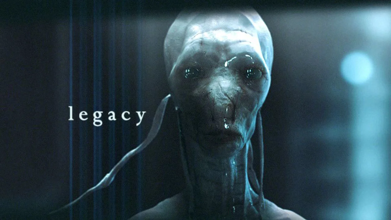 Сериал пришелец засланец. Пришелец ужастик. Пришелец ужастик. Чужие на районе / attack the block (реж. Генетическая особь фильм 2004.