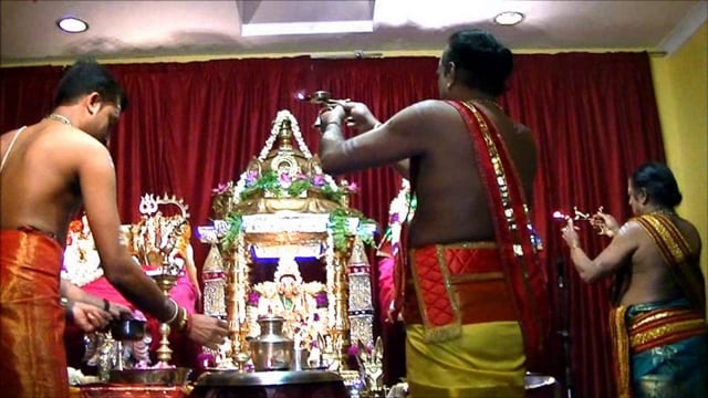 End Of Mandala Abhishekam , At Sri Raja Rajeswari Amman Temple,London ...