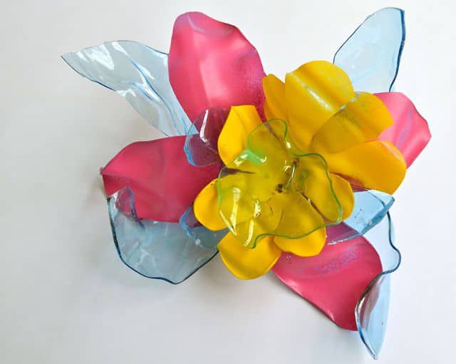 Recycled Plastic Bottle Flower on Vimeo