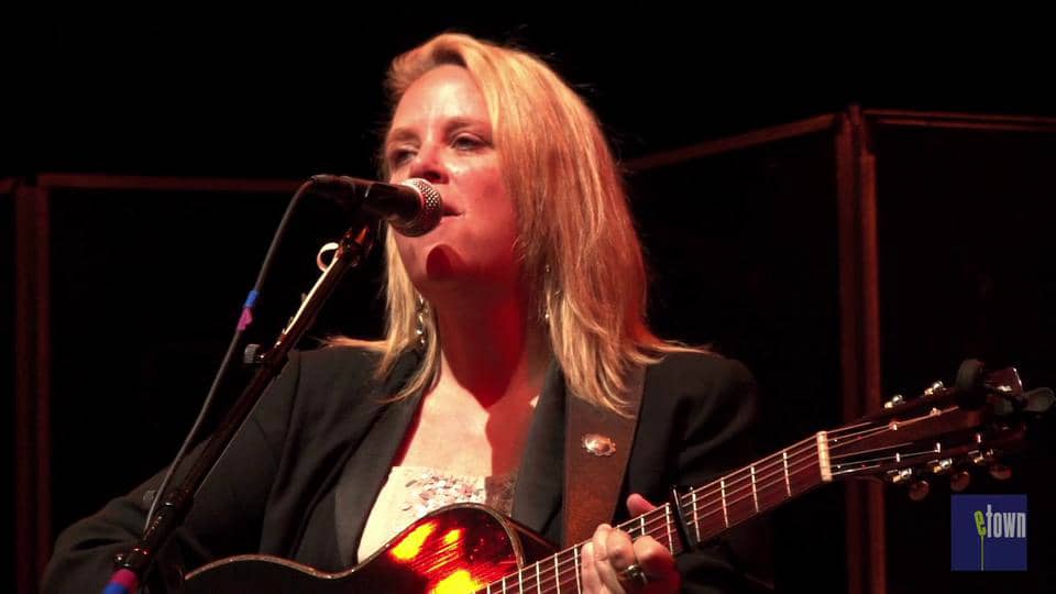 eTown webisode 230 - Mary Chapin Carpenter - 