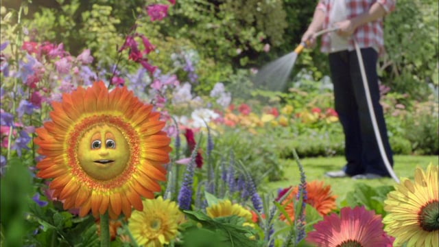 hozelock: happy flowers - tv commercial