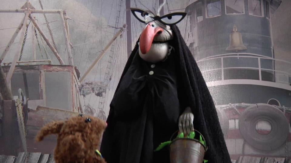 Puppet Heap - I Knew an Old Lady who Swallowed a Fly on Vimeo