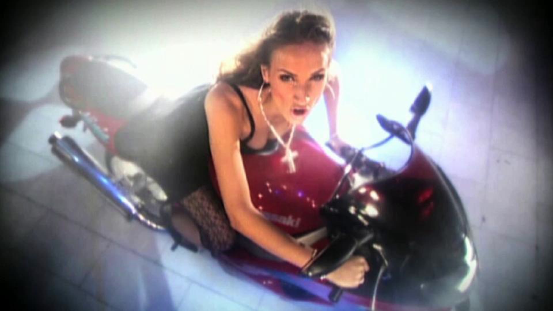 Ramona Nerra - Nu Spun Nu