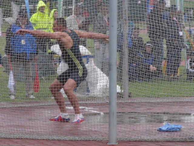 Roman Šebrle - discus throw 43.25m Slow motion