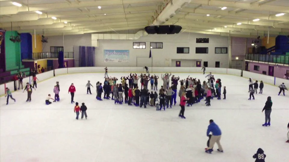Create Fusion flashmob's at Penrith Ice Skating Ring! on Vimeo