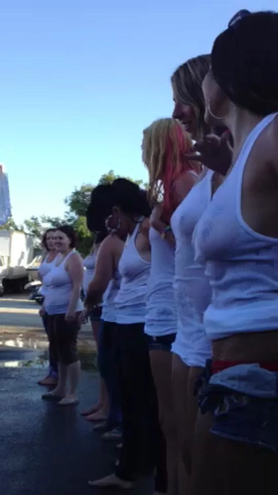 wet tee shirt contest