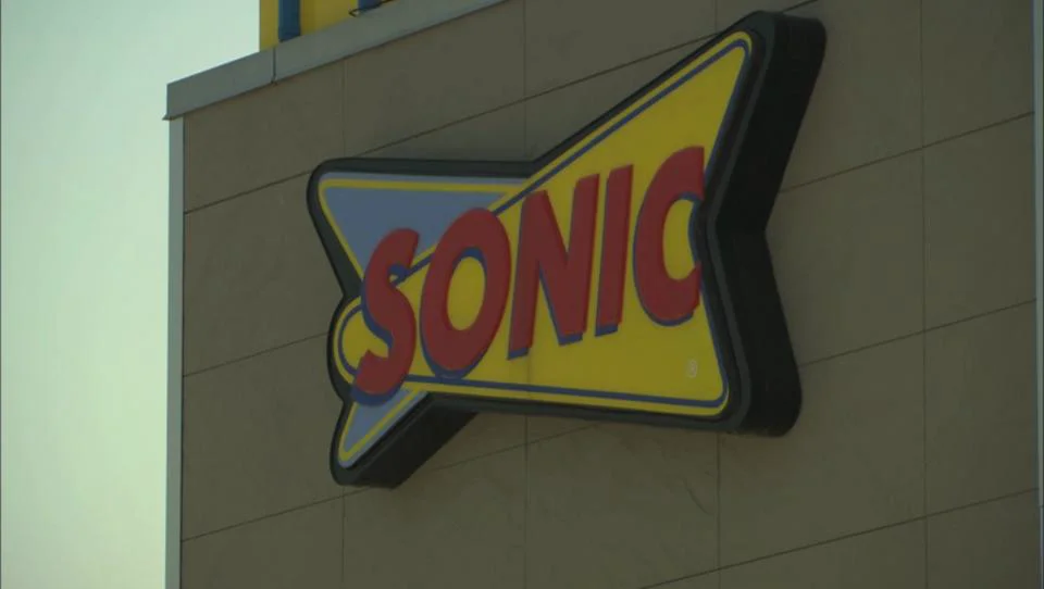 Phylon Media Advertising + your message = Seamlessly Riveting Content -  Sonic Version 1 on Vimeo