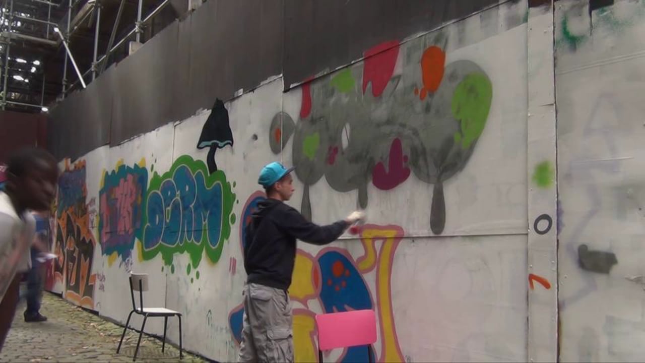 Clip Stage Graff