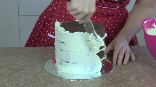 How to Make a Tall Cake (Double Barrel Cake) 