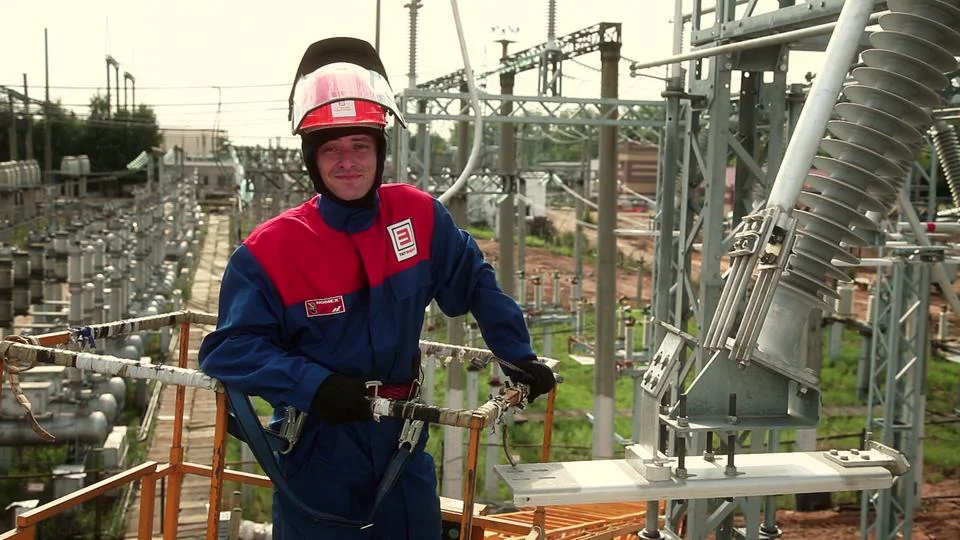 Учебный центр рабочих специальностей. Реклама рабочих профессий. Будущие строители. Популяризация рабочих профессий. Экскурсия по предприятию.