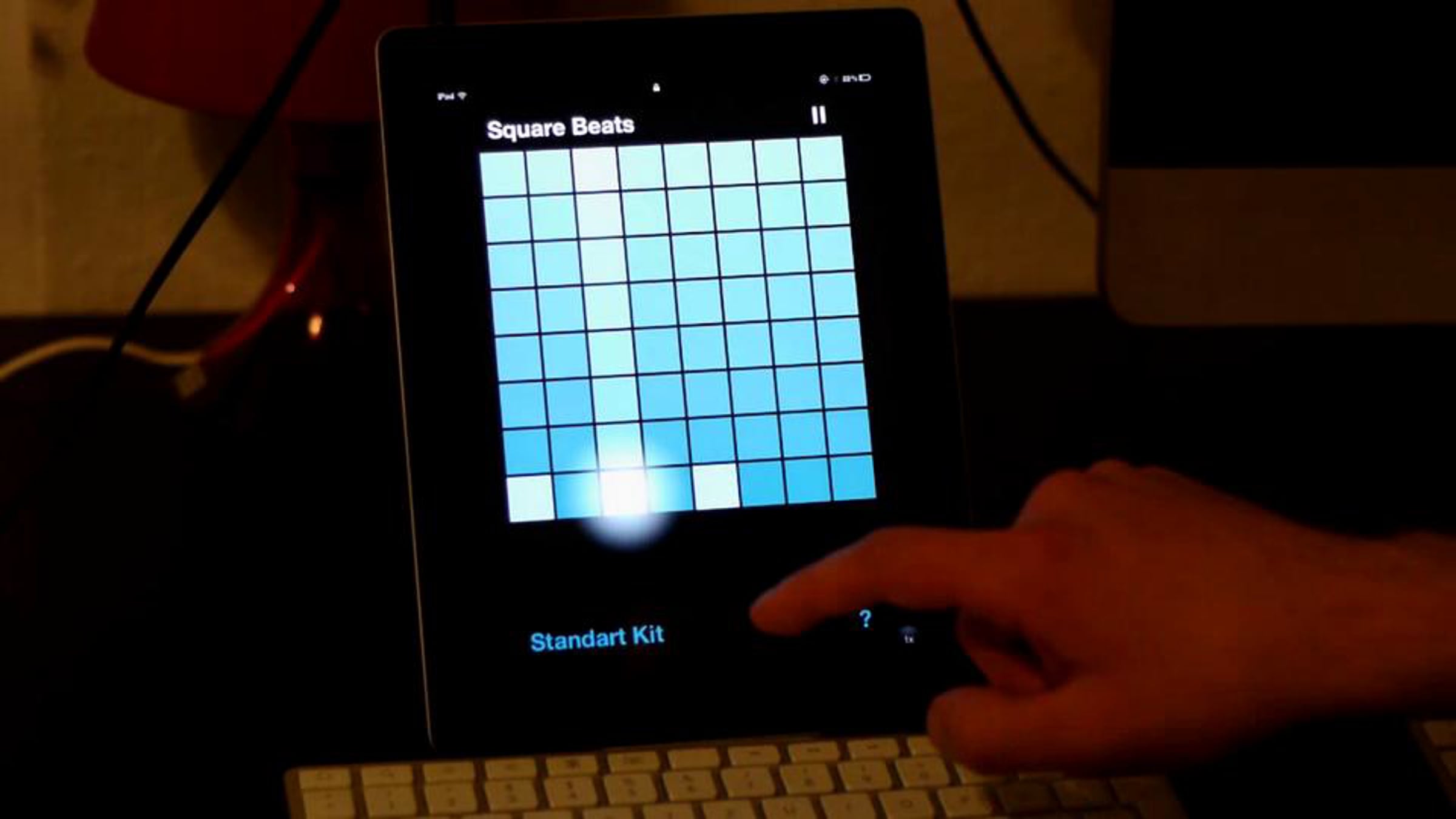 Square Beats - the iPhone Beatbox | Videos & Movies on Vimeo