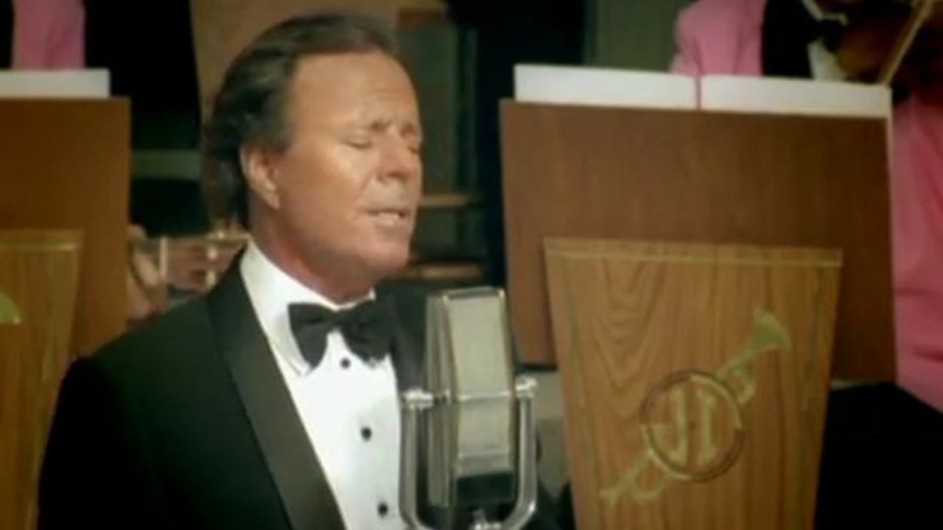 Julio Iglesias - Corazon De Papel