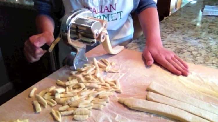 Cavatelli maker 