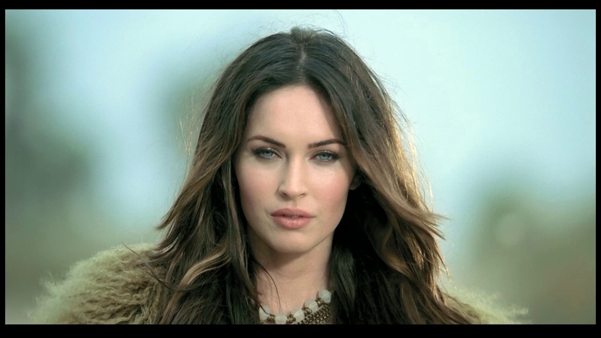 CCAA_MEGAN FOX ISLAND