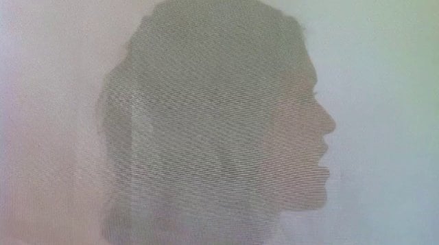 Video still from #experimentos poéticos II — conception and direction by Anna Zêpa, poetry and performance by Sinhá, filmed and edited by Mirelle Martins