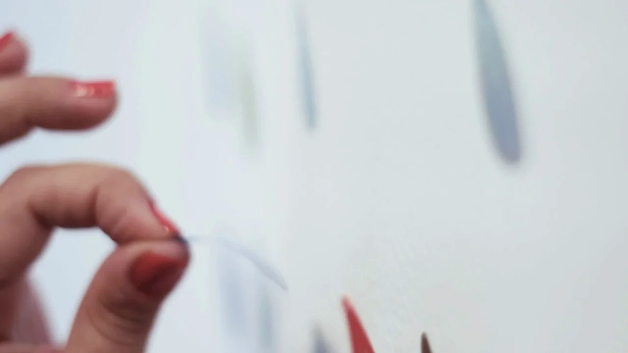 Cómo despegar un vinilo / How to take off a sticker / Com desenganxar