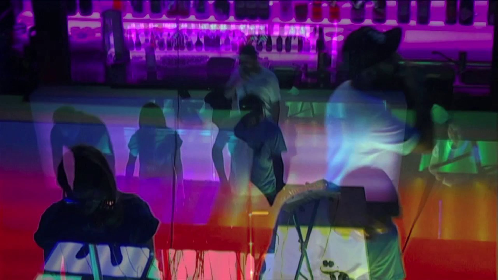 Acid Pony Club+Tzu Sing - Live In Shanghai