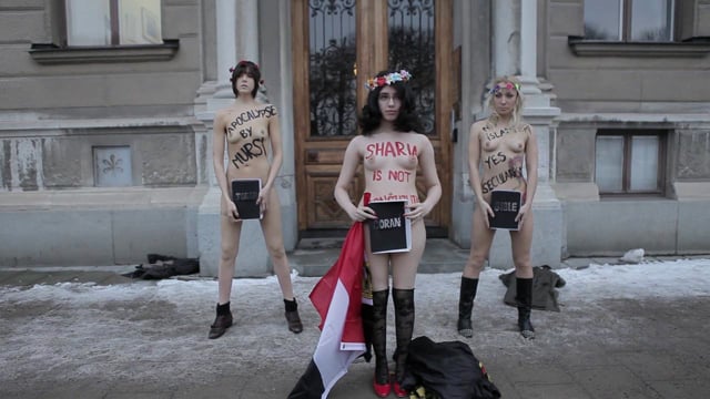 Aliaa Elmahdy & Femen - protesting against Egyptian constitution by Mursi