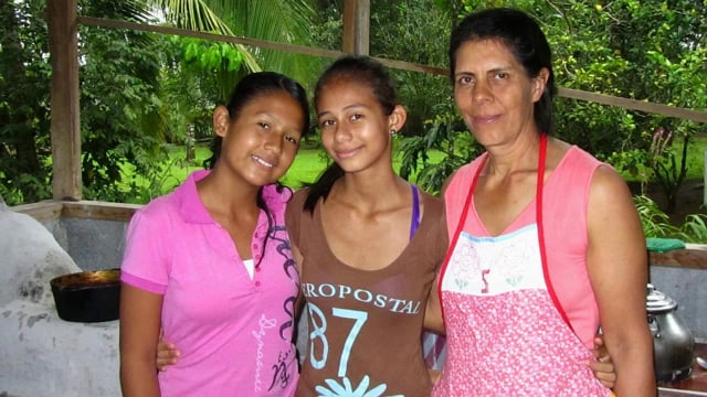 Empanadas and Coffee, Sonia, Jasmine & Daniella Rosales with Eddie Recio, Sonafluca, Costa Rica