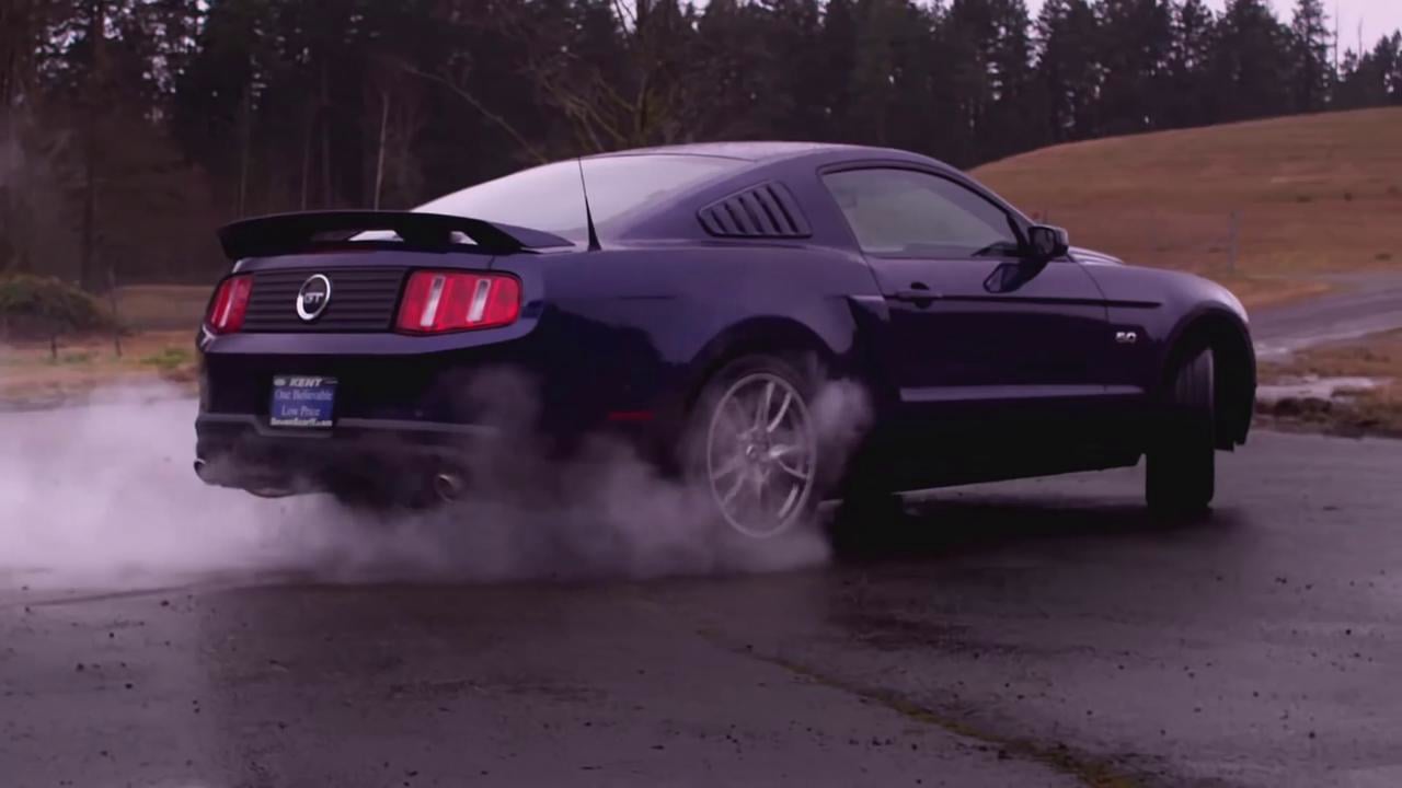 Bowen Scarff Mustang Commercial