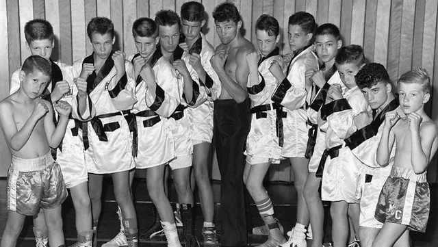 洋画・外国映画 BRUCE WEBER The Film Collection1987-2008 Amazon.com: Bruce Weber: The Film Collection, 1987-2008