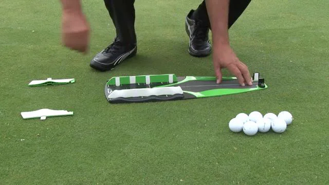 Product Display CS2 Golf Putting Training Aid at InTheHoleGolf.com