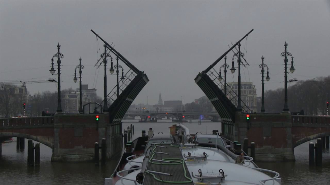 The captain and the bridge keeper on Vimeo
