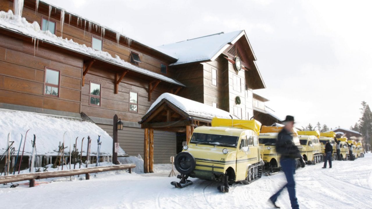 Snowcoach Time Lapse on Vimeo