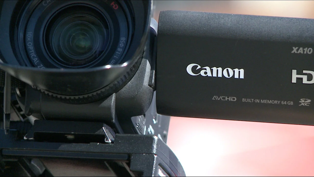 Canon xa10 deals