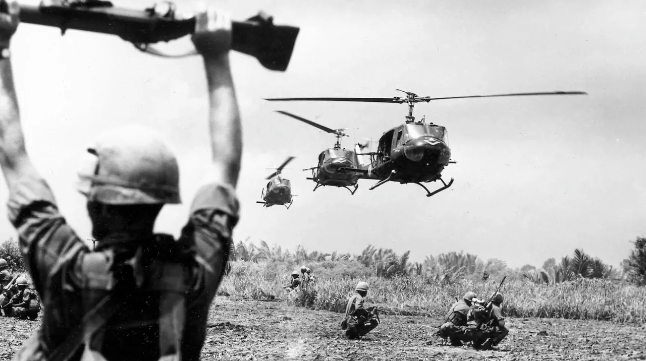 THE LAST SHUTTER | Documentary Trailer