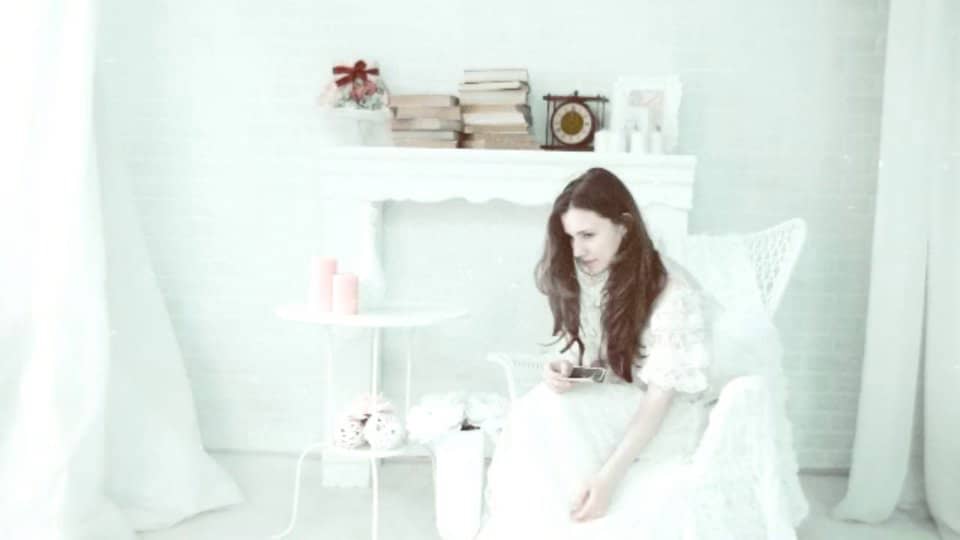 Eva Is Inside Her Cat on Vimeo