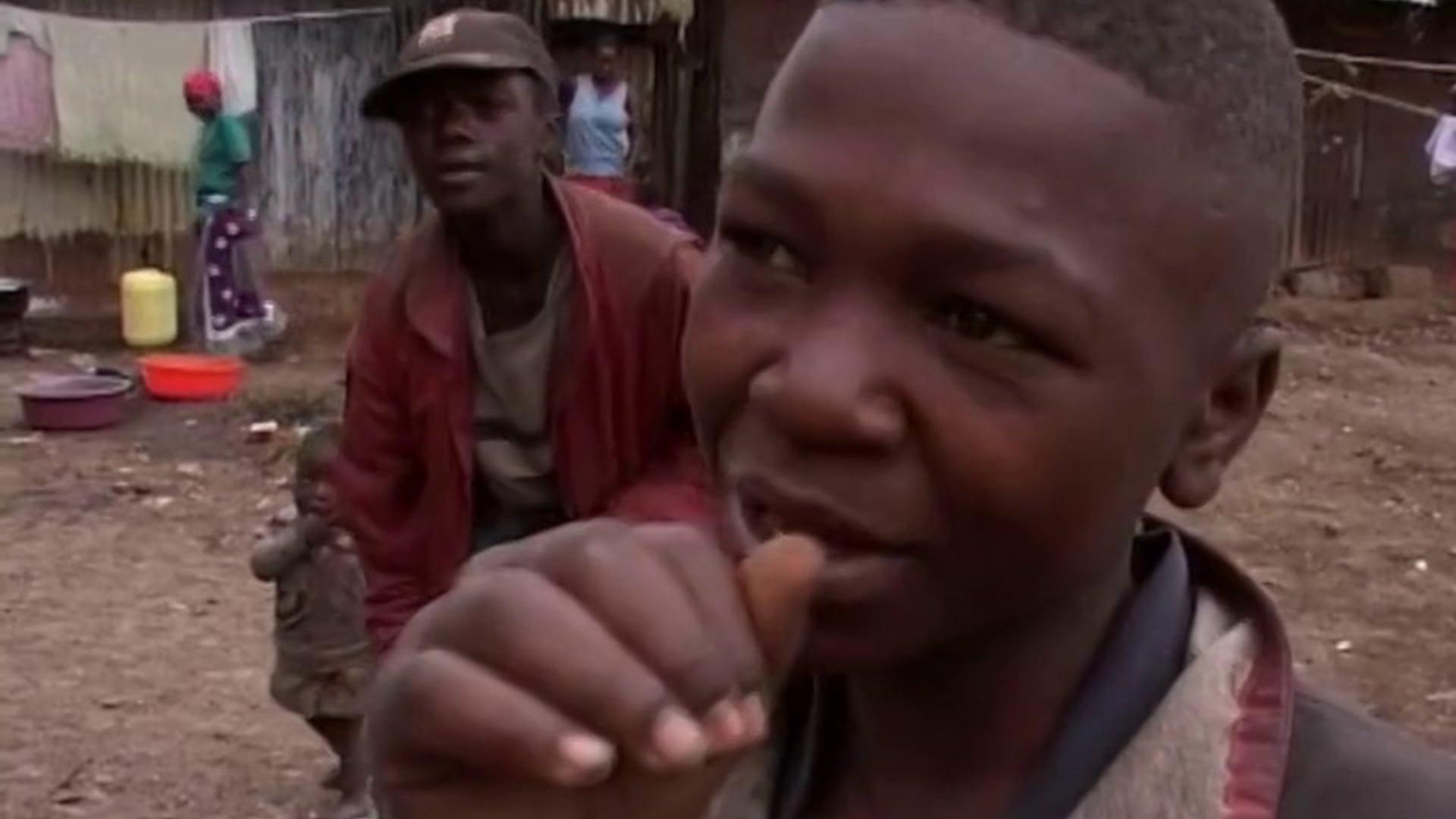 Projekt Hoffnung - Kinder und Suchtkranke in Kenia (1/2)