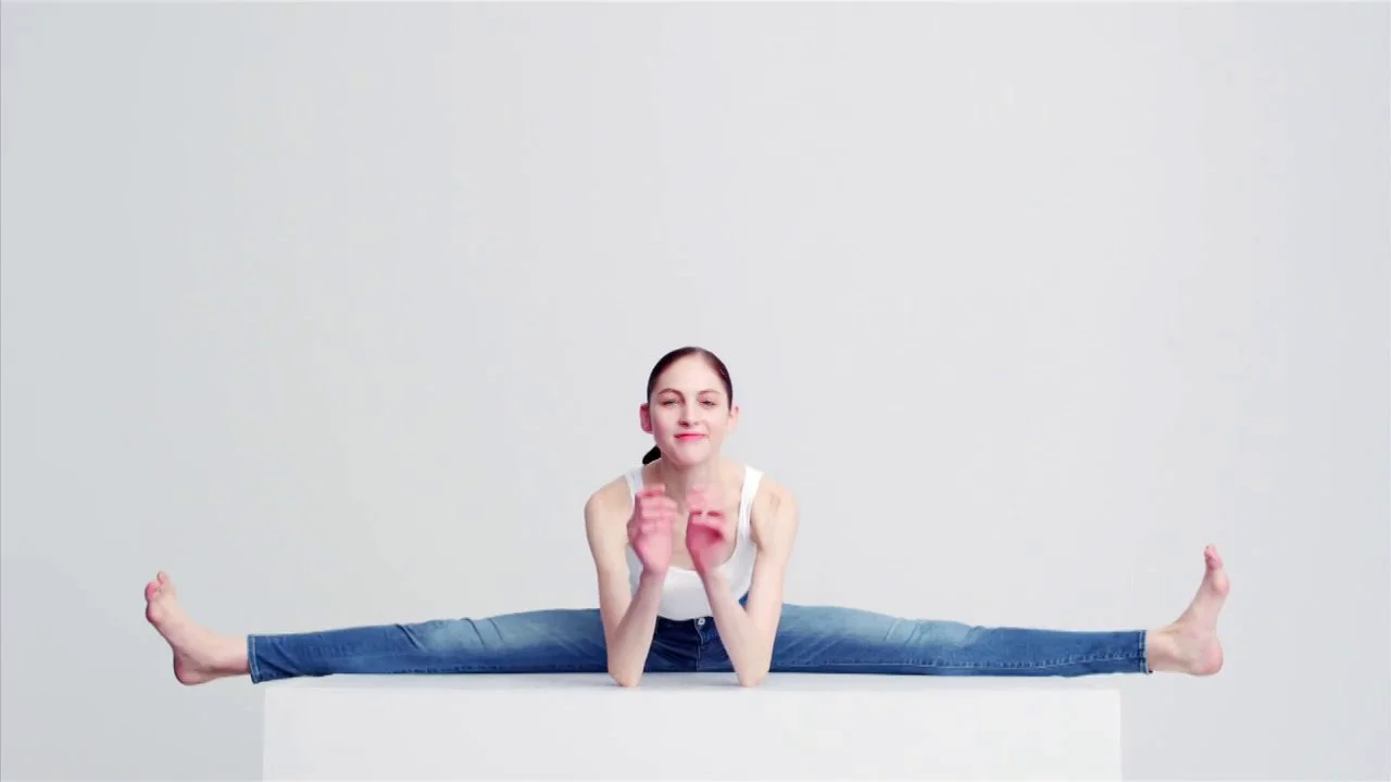 Uniqlo - Ultra Stretch Jeans on Vimeo