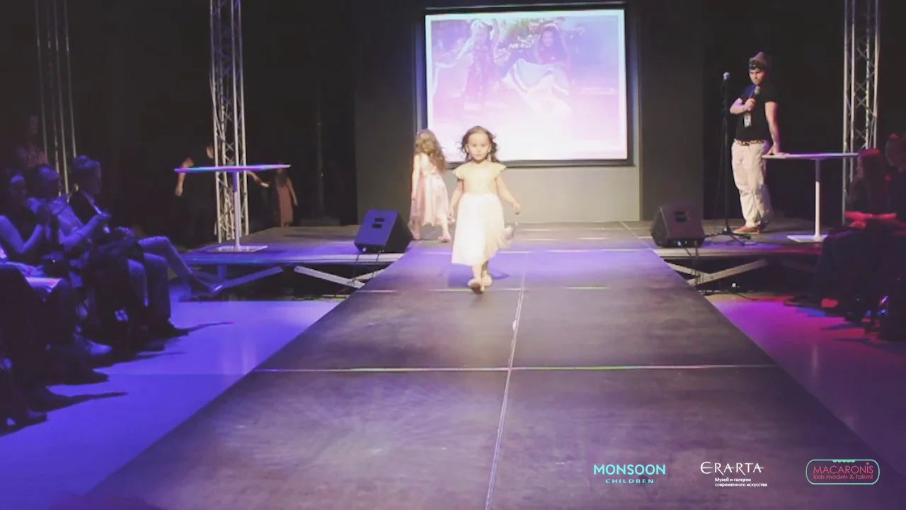 Monsoon showcase at Erarta. Macaronis kids models.  