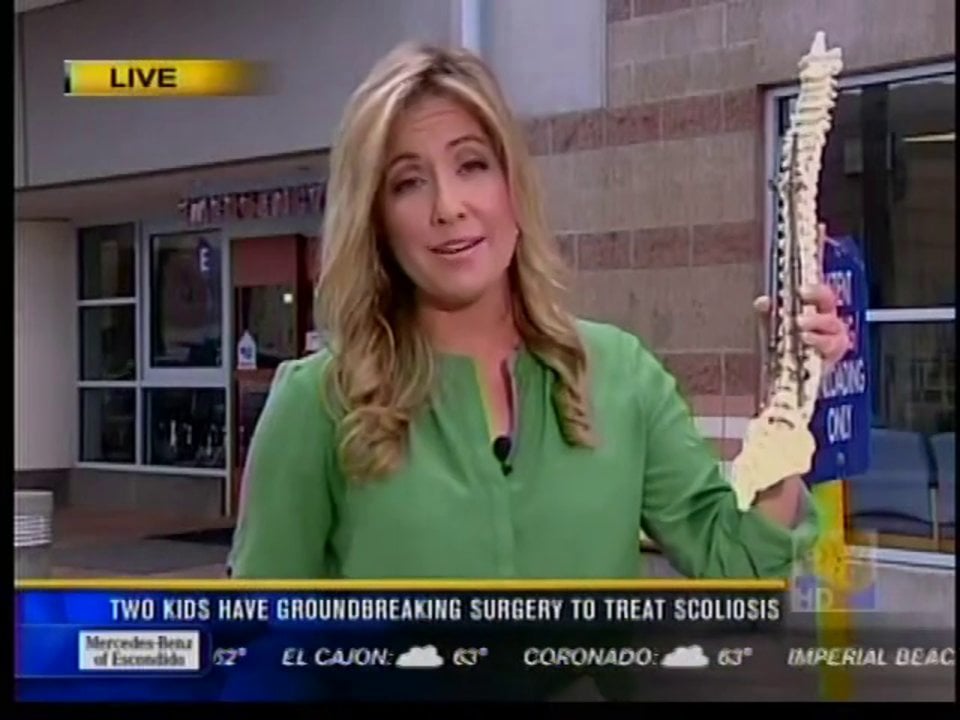 Magnetic Growing Rods