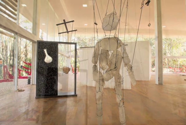 Boneco de cristal e Psicopompo – Pavilhão Inhotim
