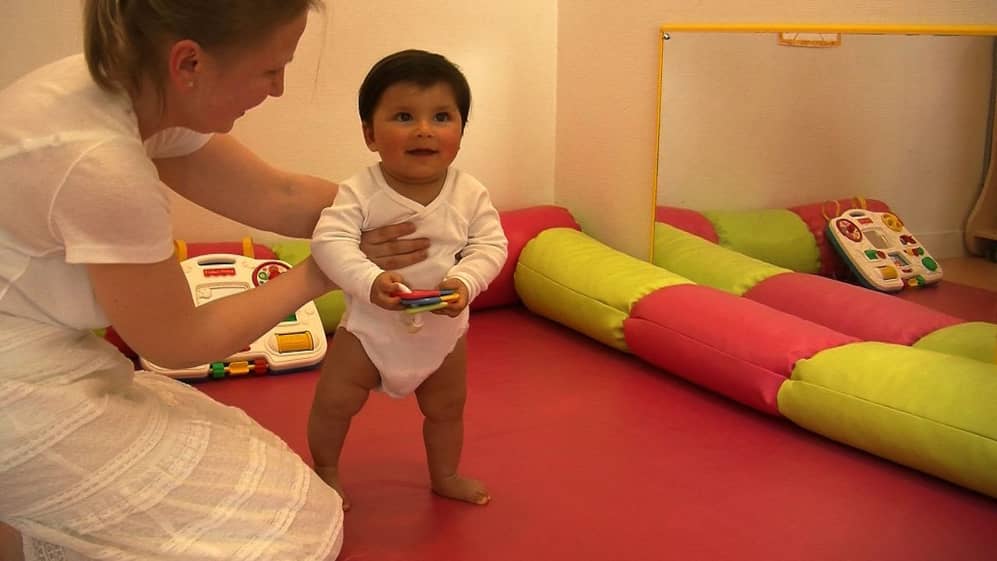 Le Trotteur Ou Youpala Mauvaise Idee Pour Apprendre A Marcher Cabinet De Reeducation Precoce De L Enfant