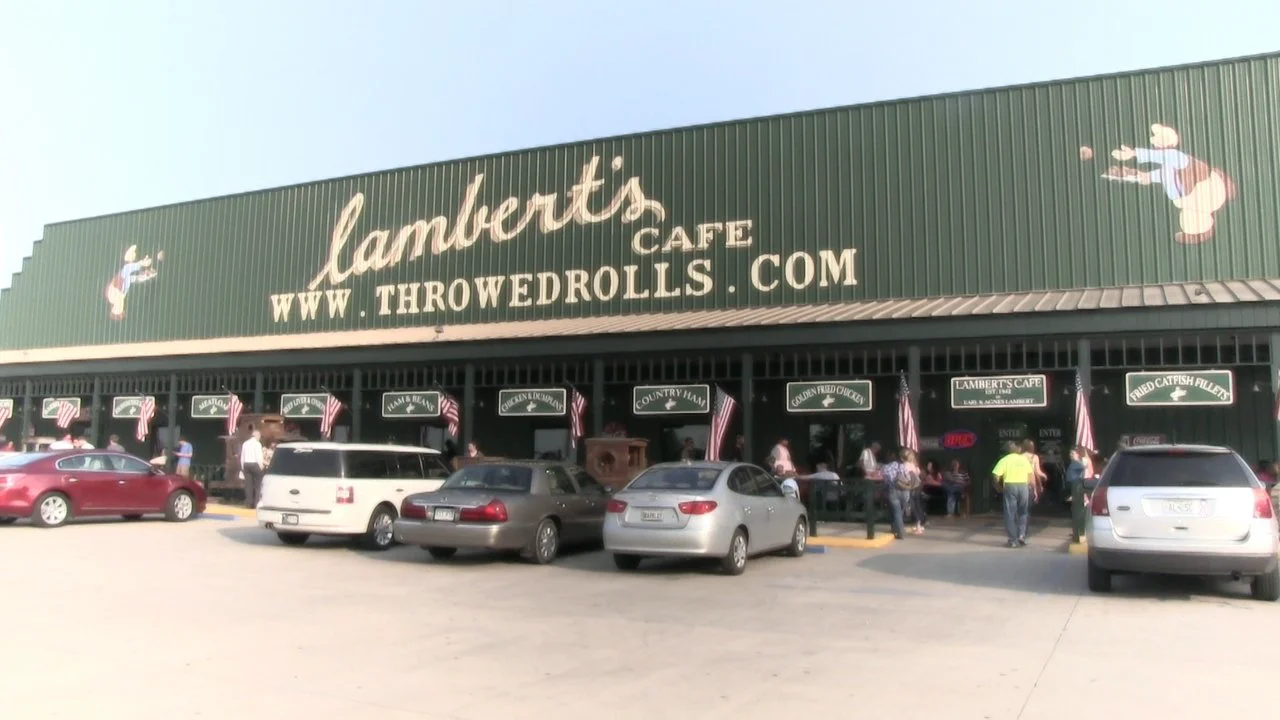 Lambert's Throwed Rolls in Sikeston, MO on Vimeo