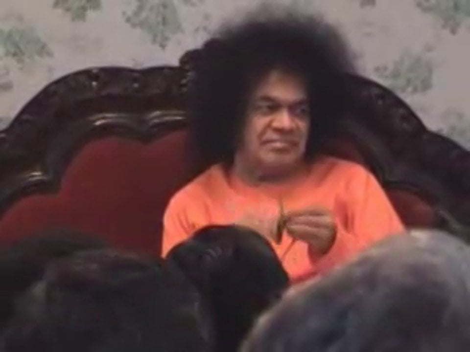 Sathya Sai Baba playing cymbals on Vimeo