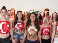 FEMEN für die türkische Revolution!