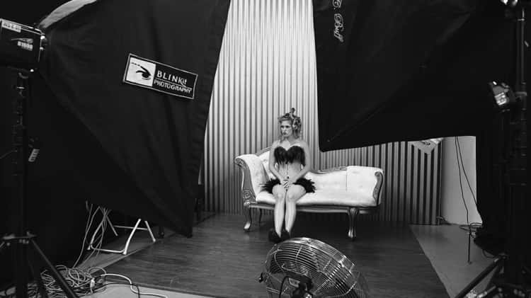 Behind The Scenes Of A Boudoir Shoot