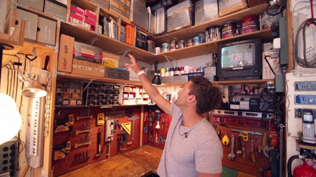 Two-tone wristwatch of Casey Neistat in the video 1 serious