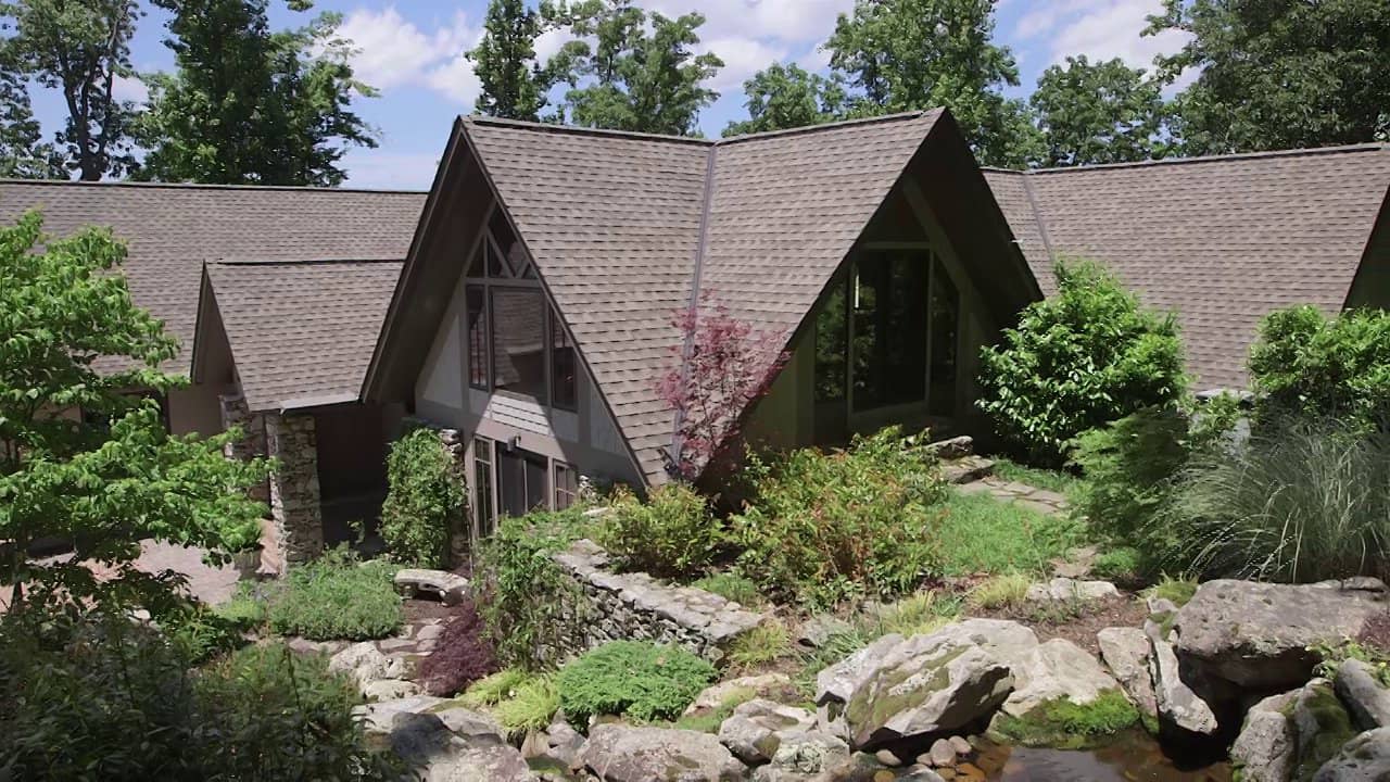 137 Tarnhill Drive Beautiful Flat Rock, NC Home for Sale in the