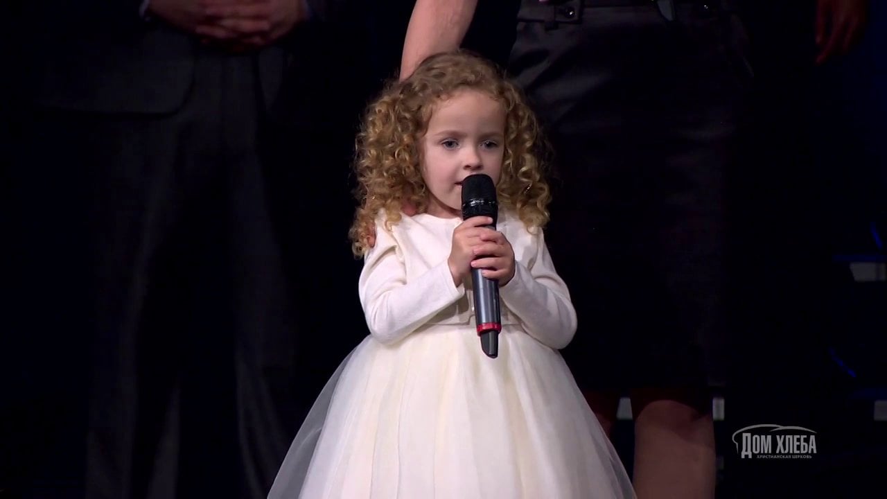 Jesus at the Center" Live, featuring 4 yr. old Hayley Jones on Vimeo