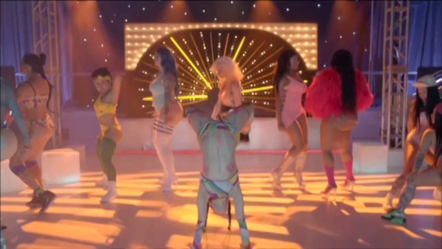 Major Lazer Feat. Bruno Mars 2 Chainz Tyga Mystic - Bubble