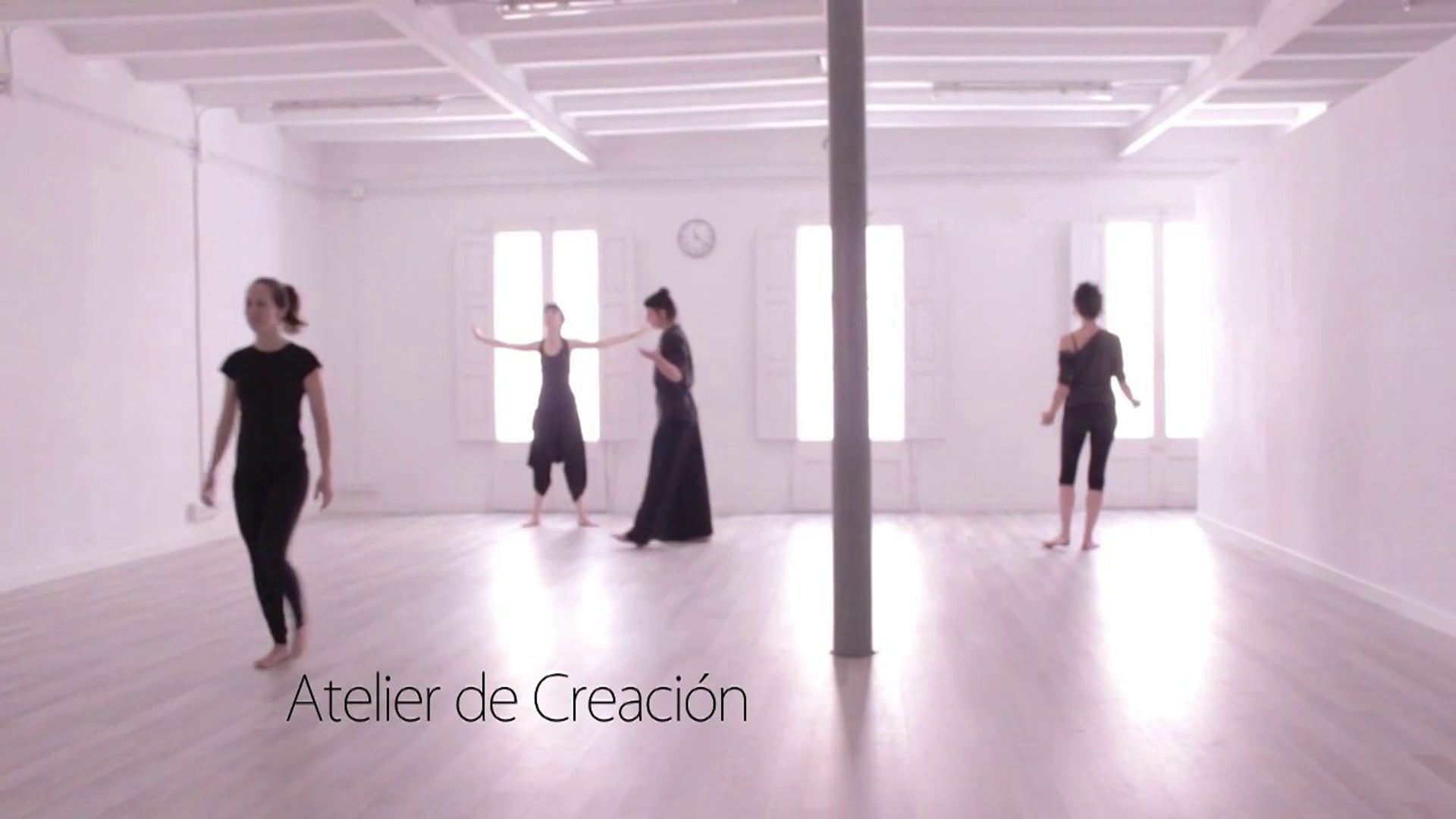 Atelier Escènic Stoyanova - Formación