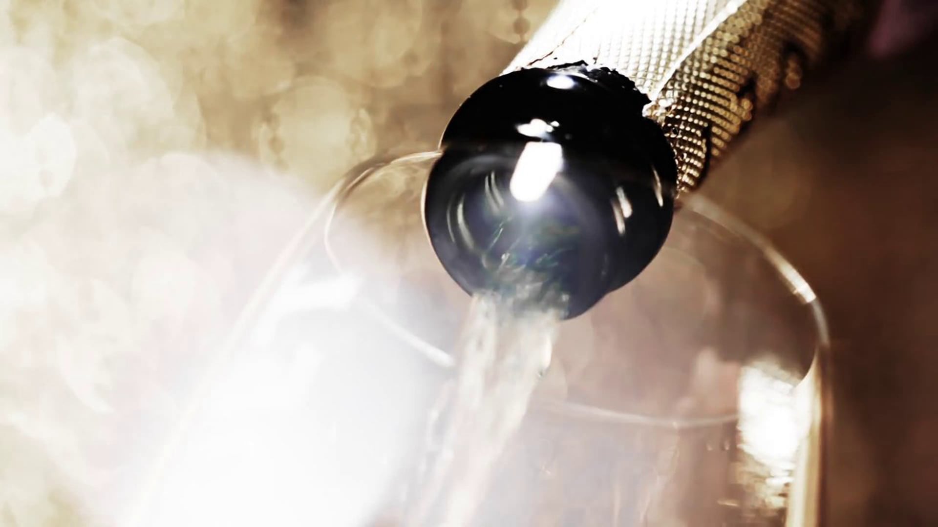 MOET Montage 03 GRAND VERRE v5 text DEF 20130528-Clip3