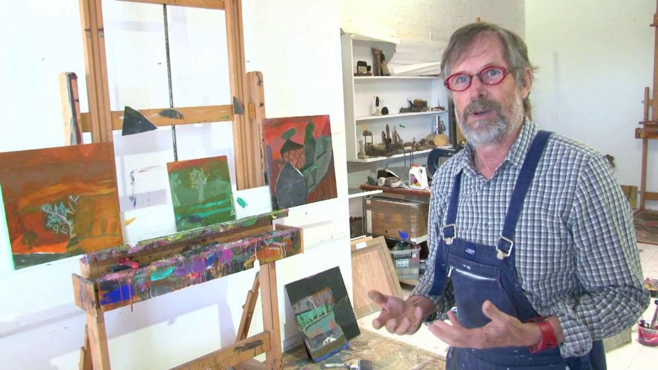 Idris Murphy painting in the studio 2013